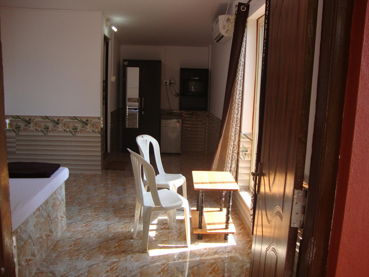 Leon Hide Out Guest House Vāsco Da Gāma Εξωτερικό φωτογραφία